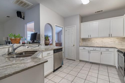 4905 Woodmeadow Dr, Fort Worth TX  76135-1824 exterior