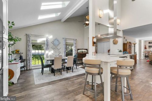 104 Cliff Ave, Lancaster PA  17602-4700 exterior