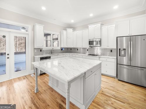 155 Fieldsborn Ct, Atlanta GA  30328-1039 exterior