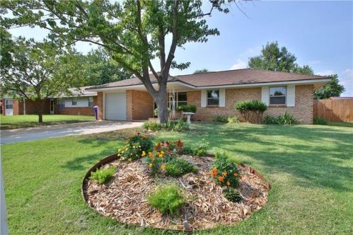 319 Mimosa Dr, Norman, OK 73069-8619