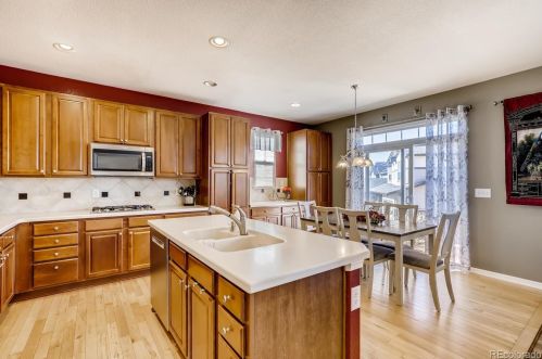 24661 Ontario Dr, Aurora CO 80016-4125 exterior