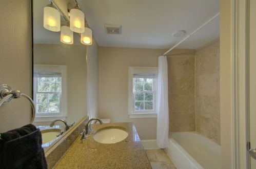 627 Hillpine Dr, Atlanta GA  30306-3222 exterior