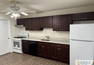 428 Westgate Dr, Edison, NJ 08820-1172