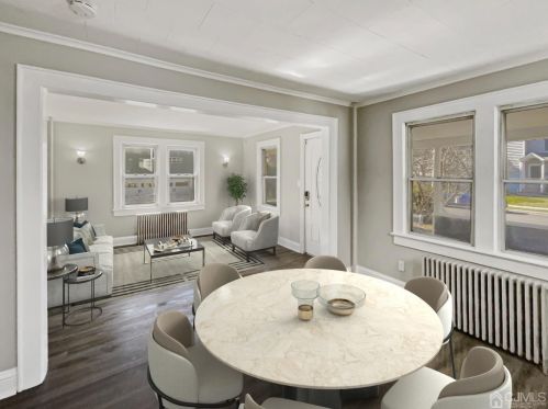 100 Princeton St, Metuchen, NJ 08840-1334