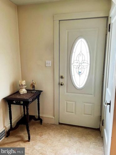 109 Paris Ave, Gloucester, NJ 08030-2524