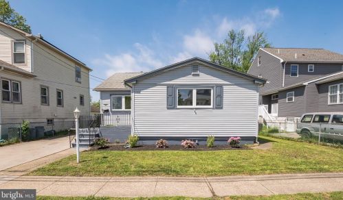 44 Princeton Ave, Gloucester, NJ 08030-1240