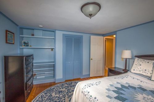31 Wells Rd, Granby CT  06035-1604 exterior