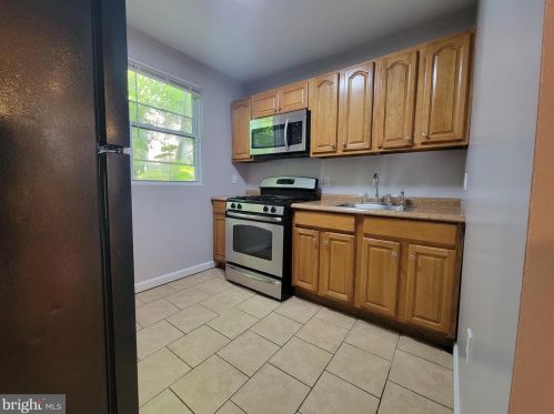 2221 Firth St, Philadelphia PA  19132-4123 exterior
