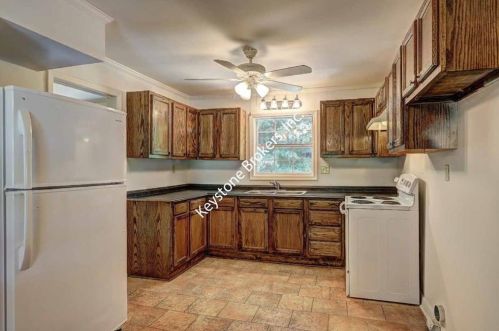 2577 Graywall St, Atlanta GA  30344-2257 exterior