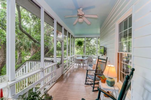 29 Beachwood, Isle Of Palms SC  29451-2815 exterior