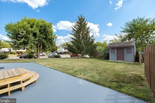 512 Poplar St, Hanover PA 17331-4928 exterior