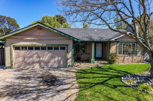 619 Cornell Ct, Vacaville, CA 95687-6213