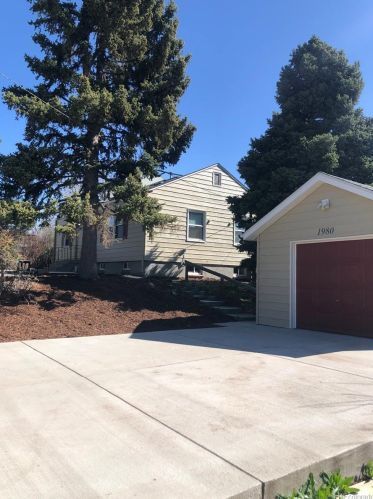 1980 Iris St, Denver, CO 80215-2948