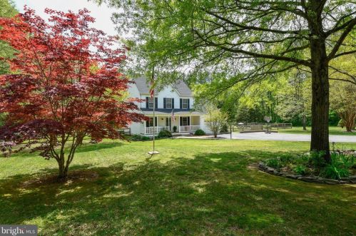 26 Debbie Dr, Fredericksburg, VA 22406-4749