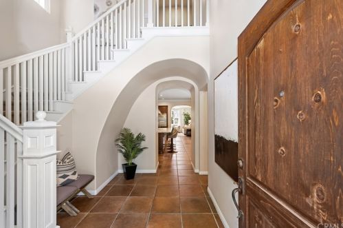 36 Secret Gdn, Irvine, CA 92620-4805