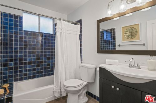 728 26th St, Santa Monica CA  90402-3150 exterior