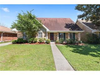 4132 Beaujolais Dr, Kenner LA  70065-1730 exterior