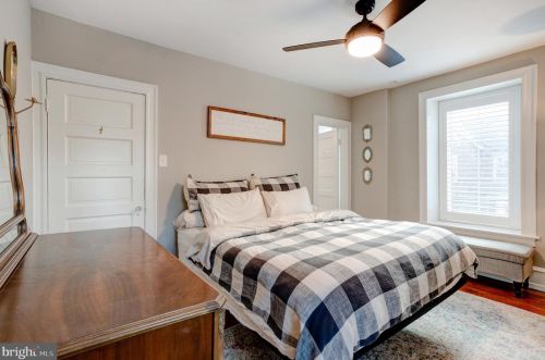 301 Gravers Ln, Philadelphia PA 19118-2802 exterior