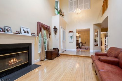 14 Ginger Ct, Princeton NJ  08540-9421 exterior