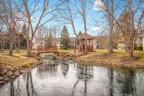 768 Gary Ave, Carol Stream IL  60188-4904 exterior