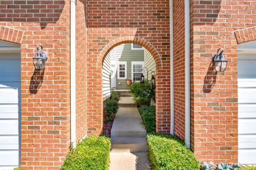 252 Fairview Way, Palatine, IL 60067-7900
