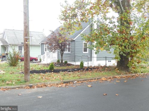 2 Morse Ave, Trenton, NJ 08638-3518