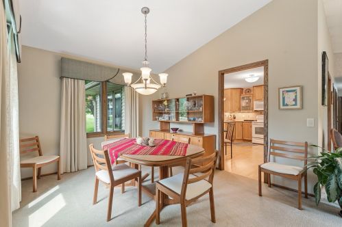 3393 Chandler Rd, Saint Paul MN  55126-3913 exterior