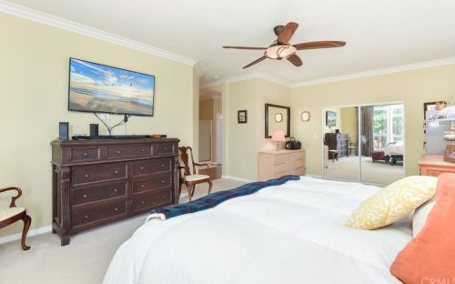 16222 Monterey Ln, Huntington Beach CA  92649-2276 exterior