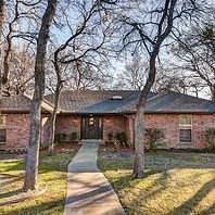 708 Saddlebrook Dr, Bedford, TX 76021-4327