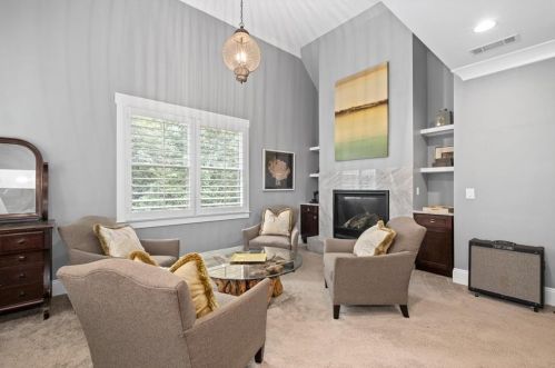 4110 Chippewa Pl, Atlanta GA  30319-1524 exterior