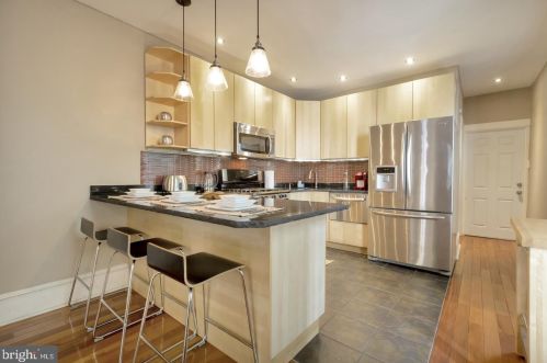 1330 Ellsworth St, Philadelphia PA  19147-4416 exterior