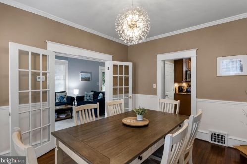 464 Holly Ave, Pitman NJ  08071-2302 exterior