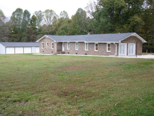 773 Cathey Ridge Rd, Manchester, TN 37355-4106