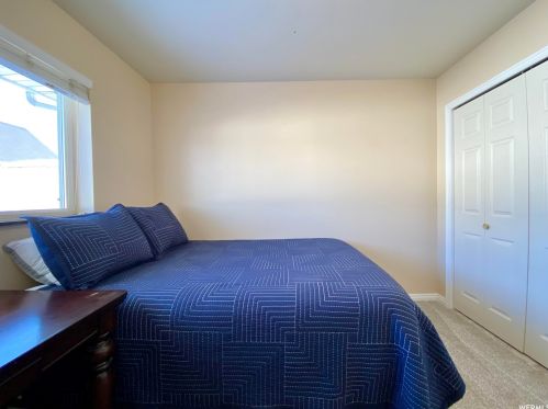 381 400, Smithfield UT 84335-1349 exterior