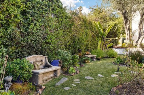 1408 Cordova Ave, Glendale CA  91207-1532 exterior