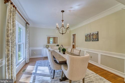 14 Stratford Garden Ct, Silver Spring MD 20904-1560 exterior