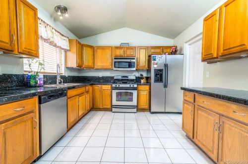 15144 Walsh Dr, Aurora, CO 80012-3727