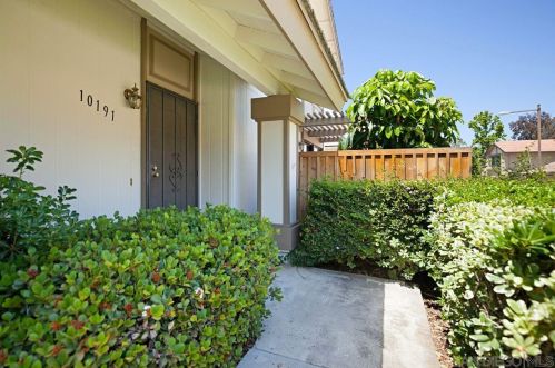 10191 Dafne Ln, San Diego, CA 92124-1822