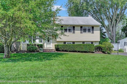 81 Truex Pl, Middletown, NJ 07748-2333