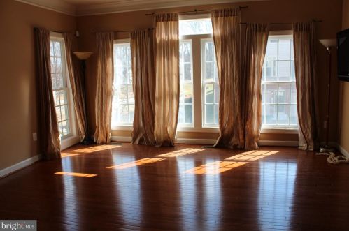 1608 Regent Manor Ct, Silver Spring MD  20904-2270 exterior