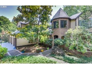 4905 Dosch Park Ln, Portland, OR 97239-1289