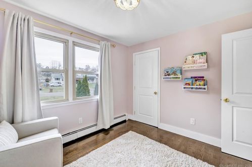 26 Perch Rd, Huntington CT  06484-1824 exterior