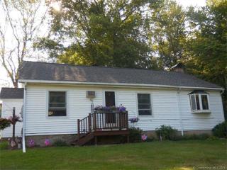 85 School St, Middlefield, CT 06455-1077