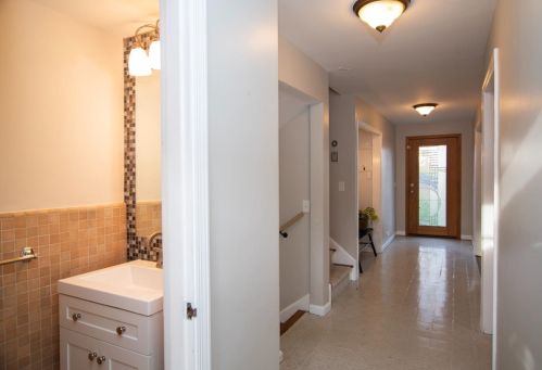 309 Compton Hills Dr, Cincinnati OH  45215-4118 exterior