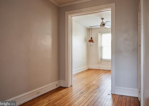 413 42 St, Philadelphia PA 19104-2216 exterior