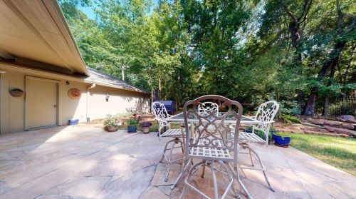 8760 Skyline Ln, Conroe TX  77302-3458 exterior