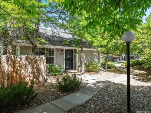 2930 Racine St, Denver, CO 80014-3329