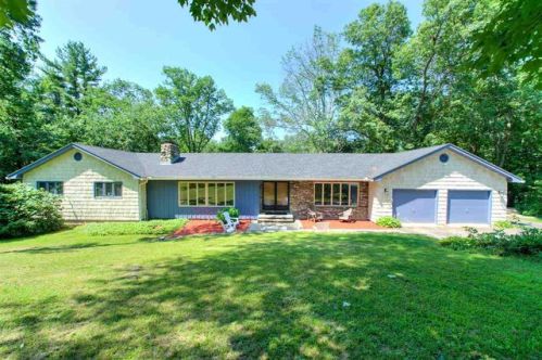 11 Mockingbird Hill Rd, Windham, NH 03087-1220