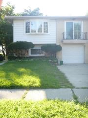 406 Fulton Ave, Villa Park, IL 60181-2252