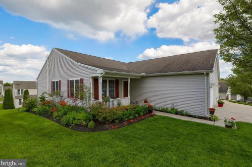6795 Seneca Ridge Dr, York, PA 17403-9478